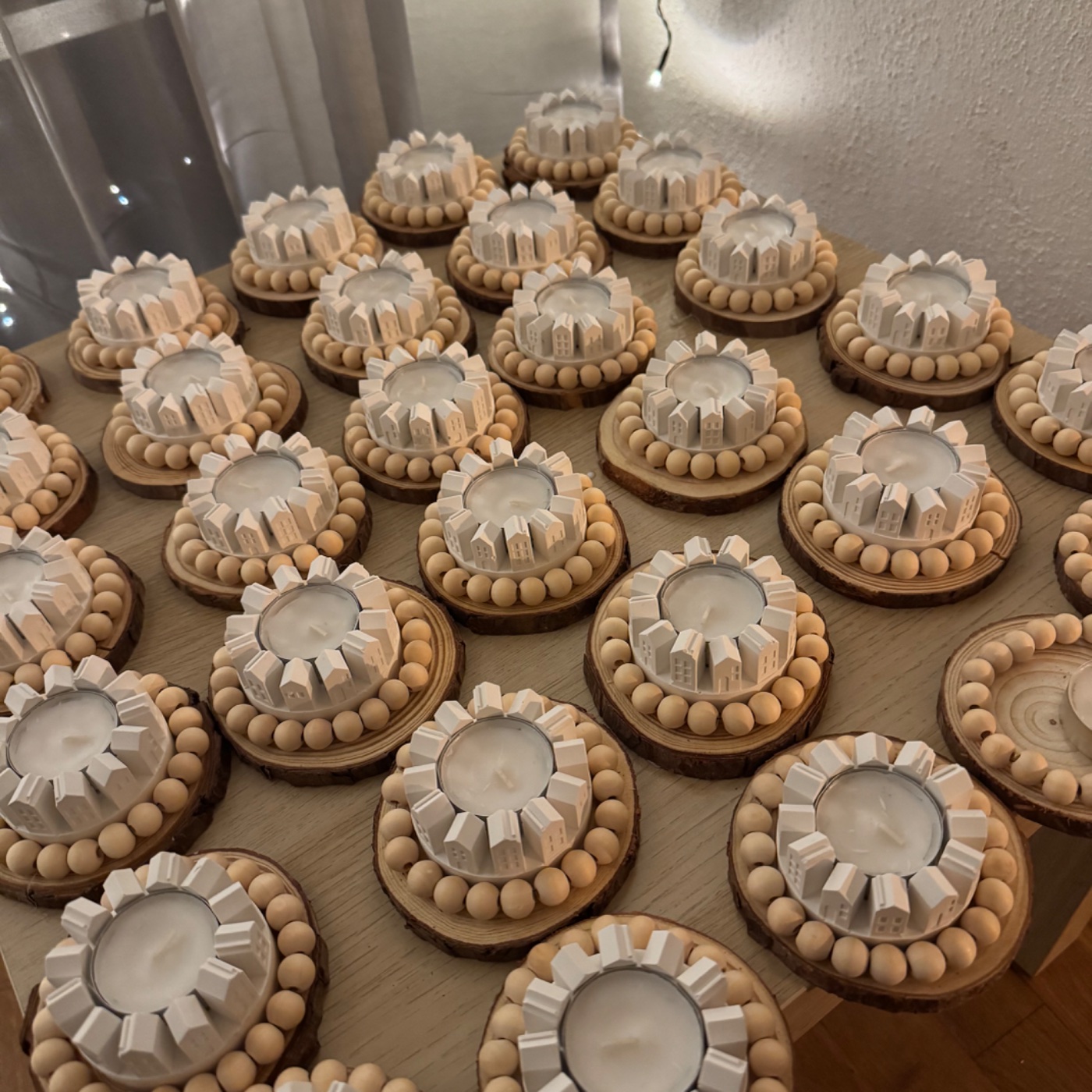 Deko aus Holz bei Unser Kreativhäuschen by A&TB