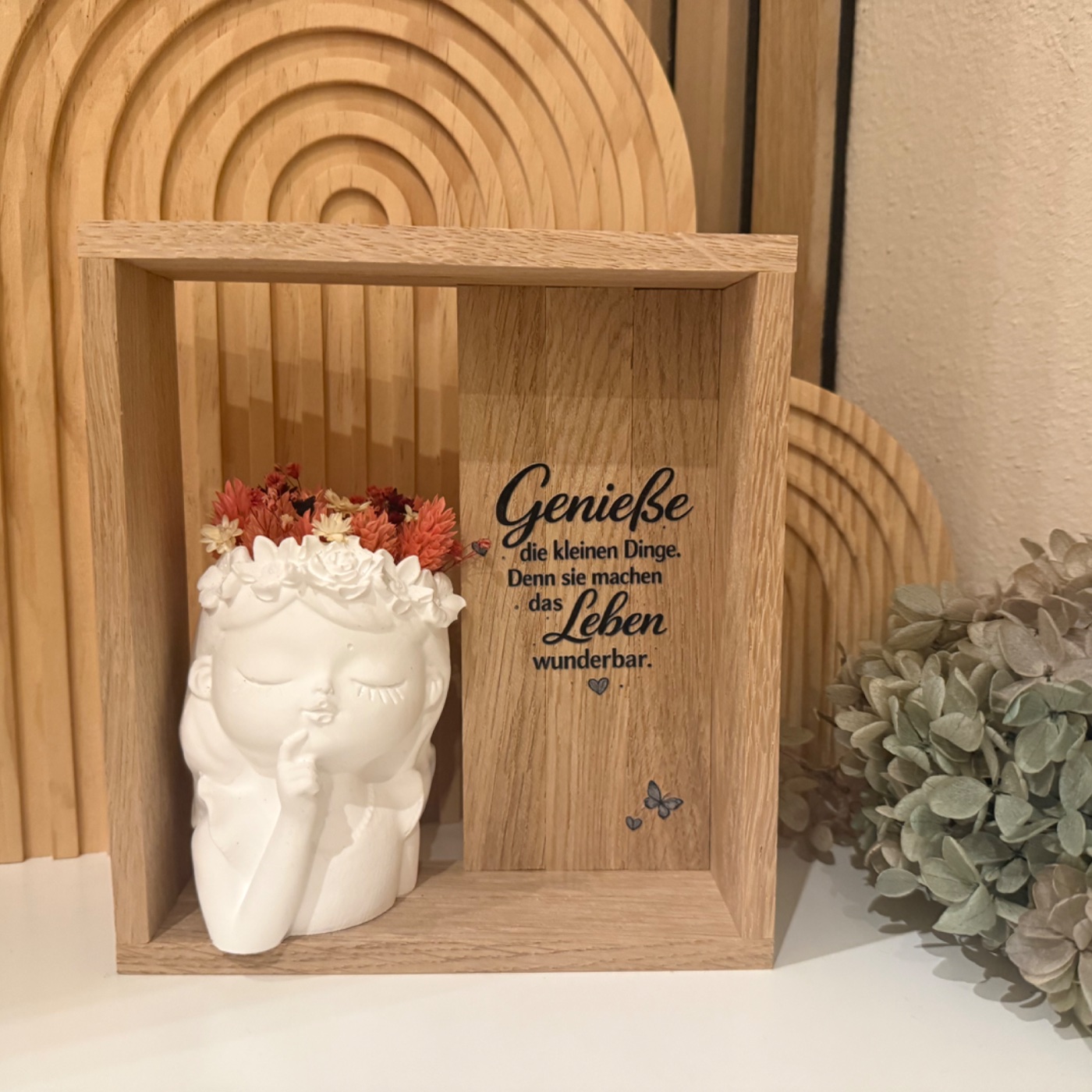 Deko aus Holz bei Schenke Schränkchen