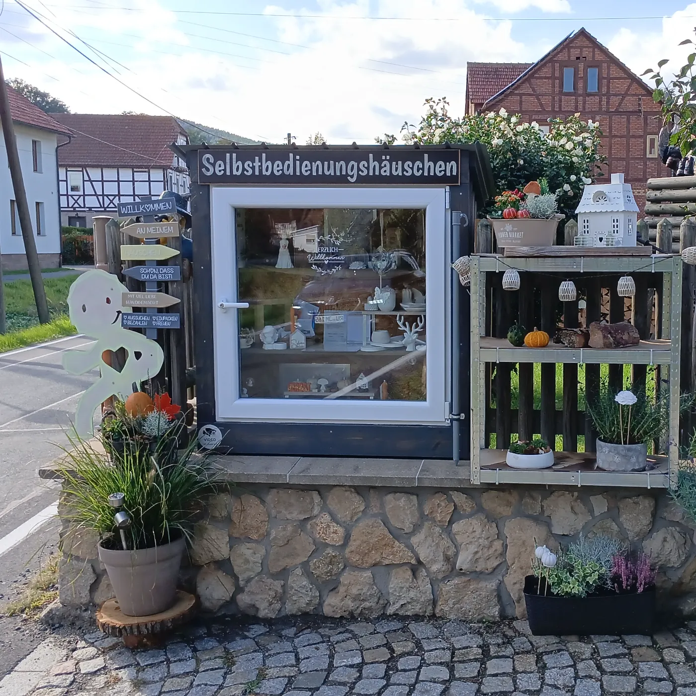 Gießzeugliebe by Natalie Gieß und Holzdekoration – Bild 1