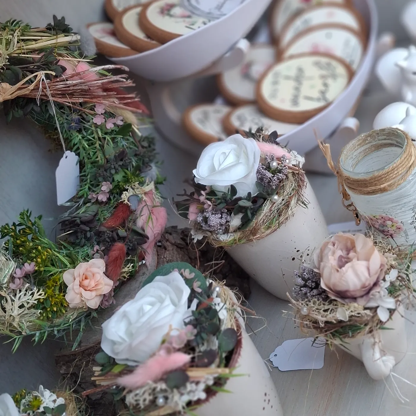 Floristische haltbare Werkstücke bei Selbstbedienungsschranklädle