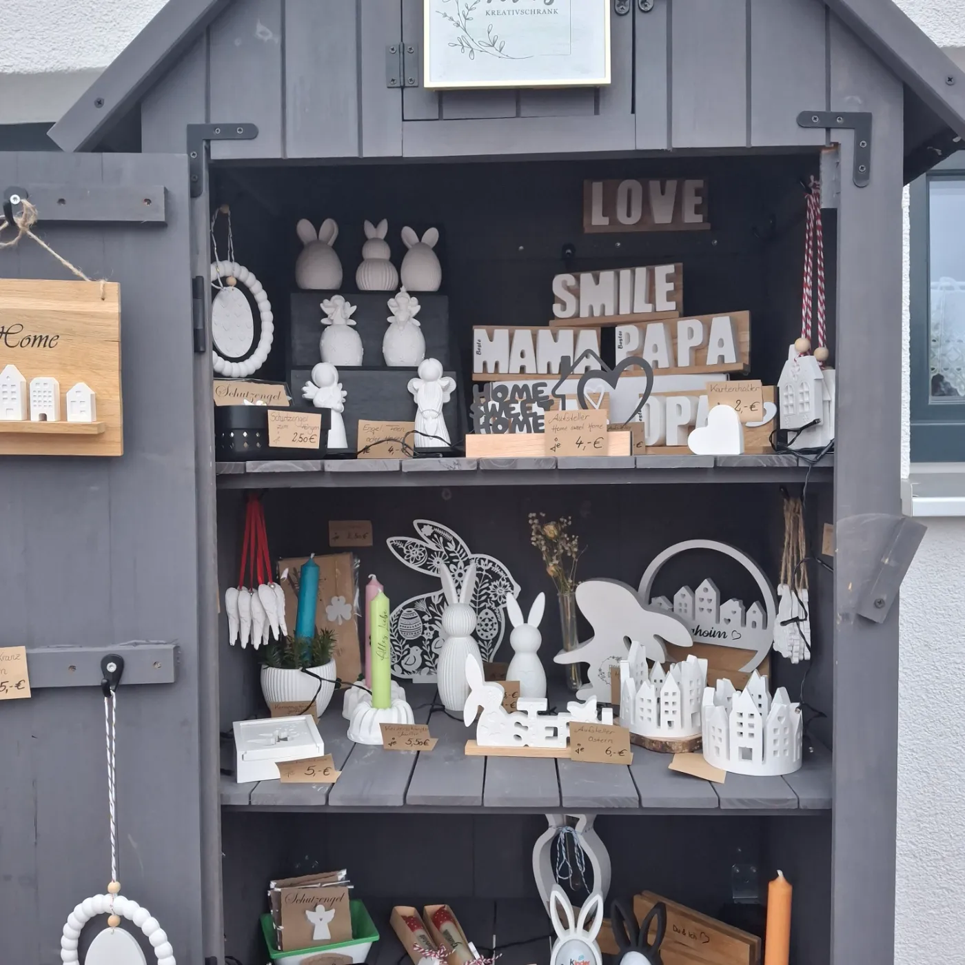 Vera's Kreativschrank – Bild 1